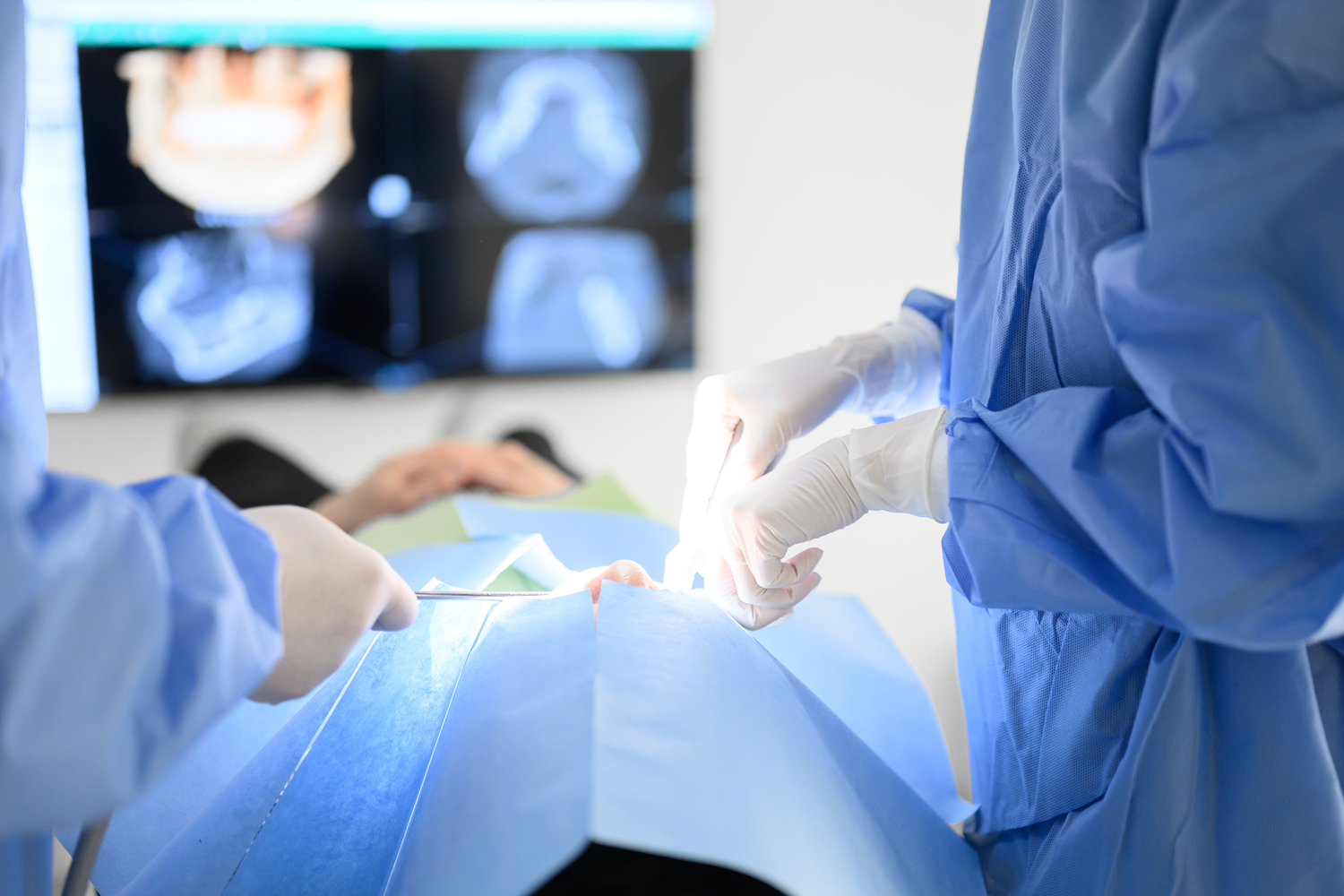 口腔外科分野のエキスパートが在籍